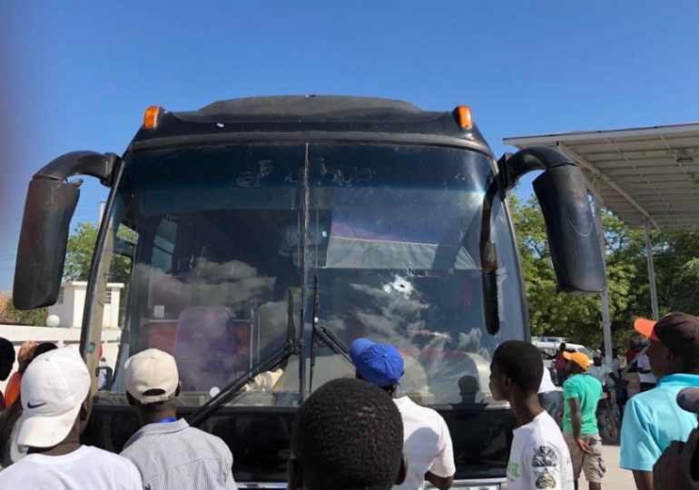 Empresa de transporte local suspende viajes a Haití por ola de secuestros