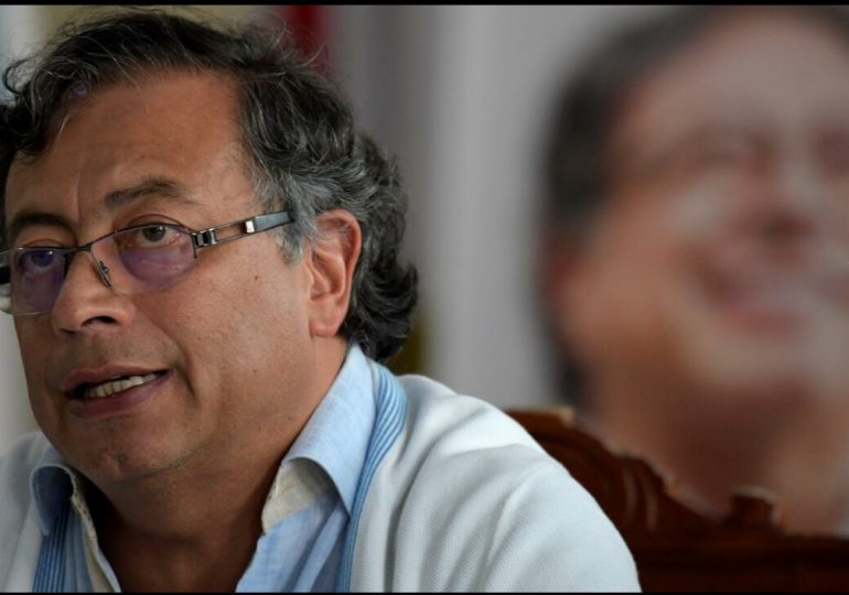 El ascenso electoral de Petro en Colombia inquieta a los cuarteles