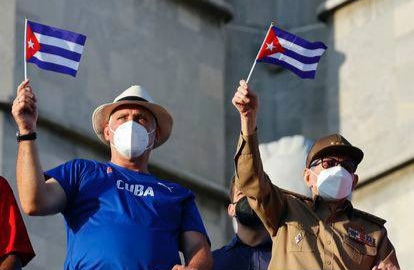 Cuba retomó masivo desfile del primero de mayo, tras dos años de pandemia