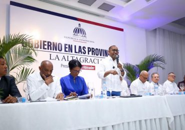 Gobierno socializa obras y escucha inquietudes munícipes de La Altagracia