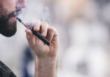 México prohíbe comercio de vapeadores y cigarros electrónicos