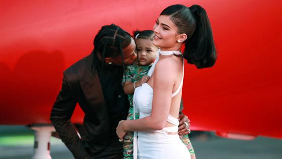 Kylie Jenner compartió un vistazo de su dulce Día de la Madre con Travis Scott y Stormi Webster
