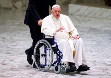Papa Francisco pospone visita a Líbano por motivos de salud