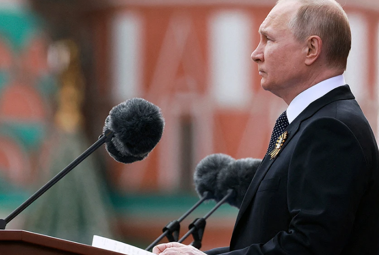 Putin defiende ofensiva en Ucrania en celebración del Día de la Victoria en Rusia