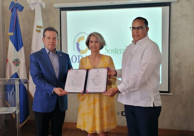 ODAC entrega certificado de acreditación a empresa Sostenibilidad 3Rs