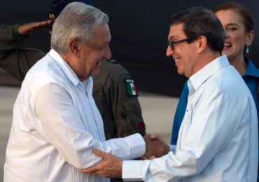 López Obrador llega a Cuba para hablar de emigración en medio de éxodo masivo