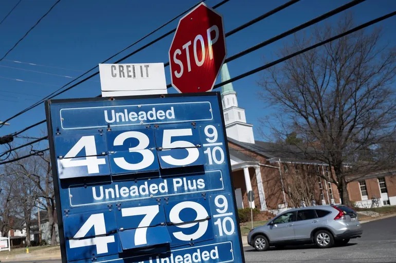 La gasolina alcanza nuevo récord en EEUU