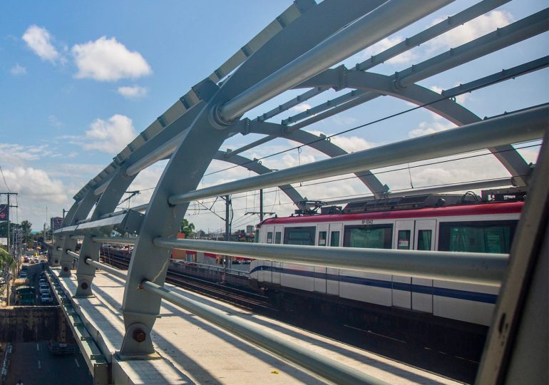 Opret informa reducción parcial del horario Metro en estaciones elevadas por ampliación
