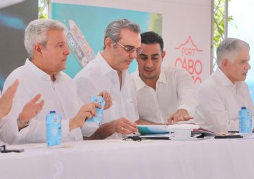 Presidente Abinader inicia obras para el desarrollo turístico en Pedernales