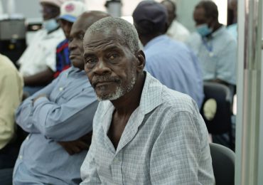 Miles de cañeros haitianos siguen a la espera de su pensión