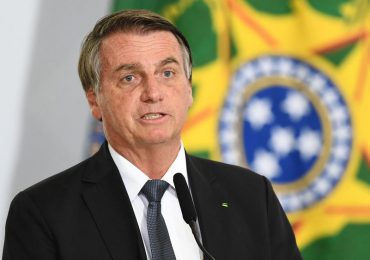 Bolsonaro cambia ministro de Energía tras nuevos aumentos de combustibles