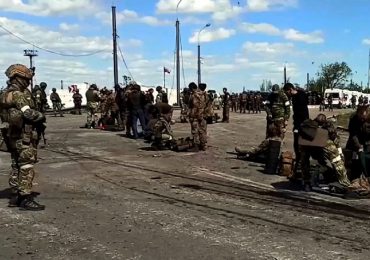 Rusia afirma que 1.730 militares ucranianos de Azovstal se rindieron desde el lunes