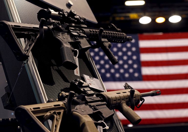 Los estadounidenses favorecen reformas a la ley de armas