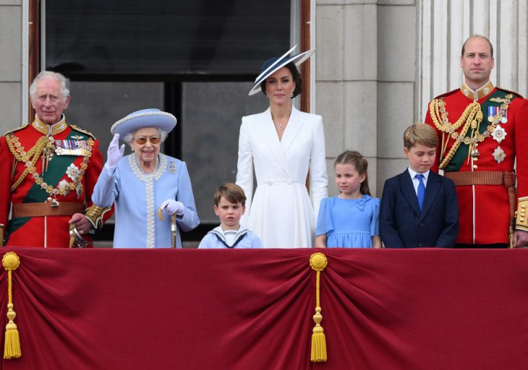 Estrellas del pop celebran el jubileo de Isabel II con un gran concierto en Londres