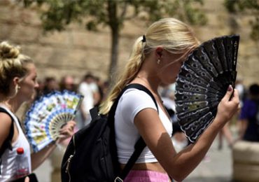 La ola de calor se apodera de Francia y España
