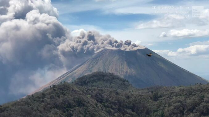 El volcán más alto de Nicaragua registra explosión de gases y cenizas