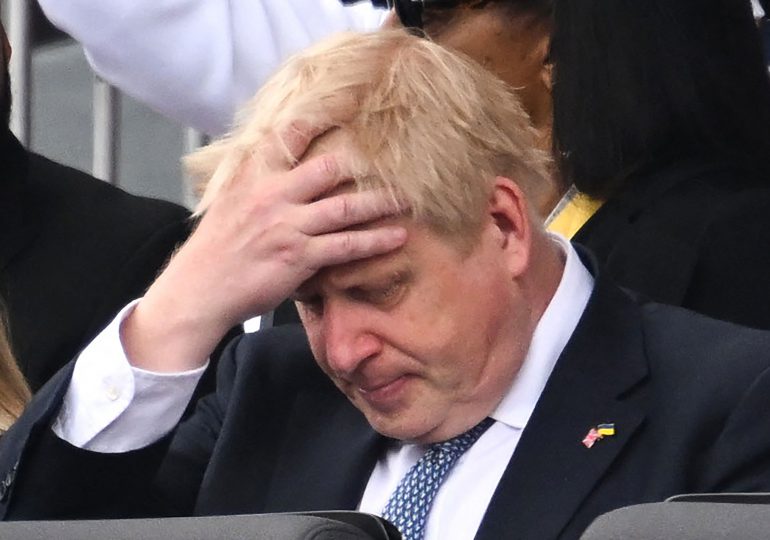 Será sometido el lunes a un voto de confianza de su partido el primer ministro, Boris Johnson