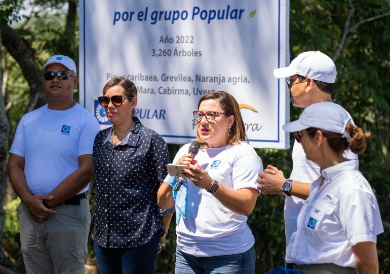 Banco Popular realiza jornada de reforestación junto a proveedores y colaboradores voluntarios