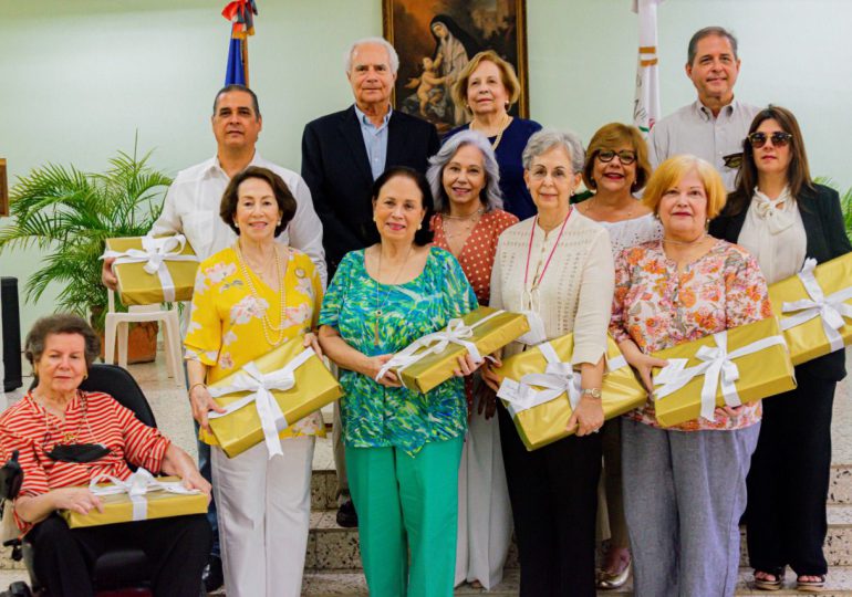 En su 50 aniversario El Instituto de Ayuda al Sordo Santa Rosa rinde homenaje a sus fundadores