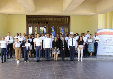 Escuela Penitenciaria y la Universidad Isa concluyen ciclo de formación en derechos humanos y resolución de conflictos