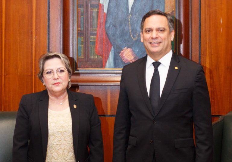 Presidenta de la Corte Suprema de Justicia de Panamá visita el poder Judicial dominicano