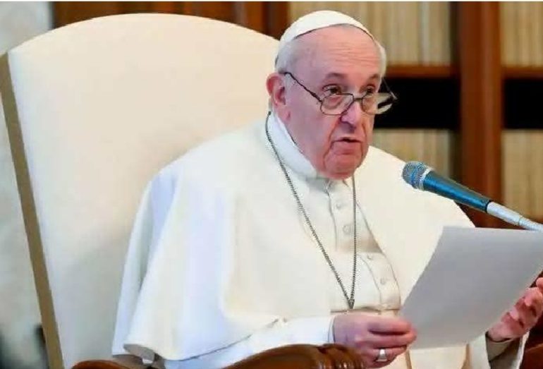 El papa Francisco insta a la calma en Ecuador