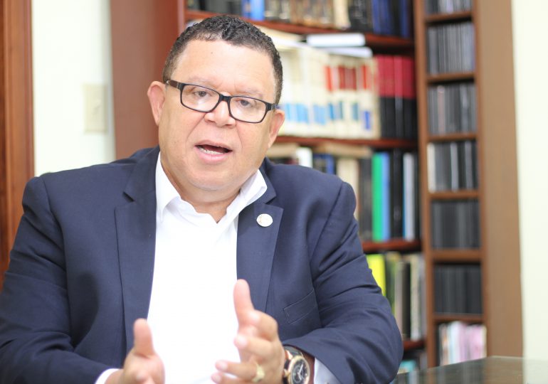 Pérez Vólquez: “Jorge Mera fue la representación de la decencia en la política dominicana”