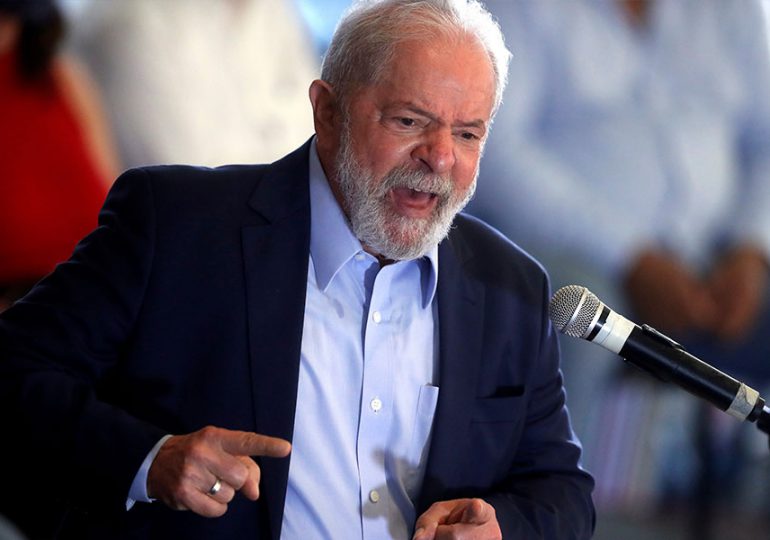 Lula mantiene amplia ventaja sobre Bolsonaro, según sondeo