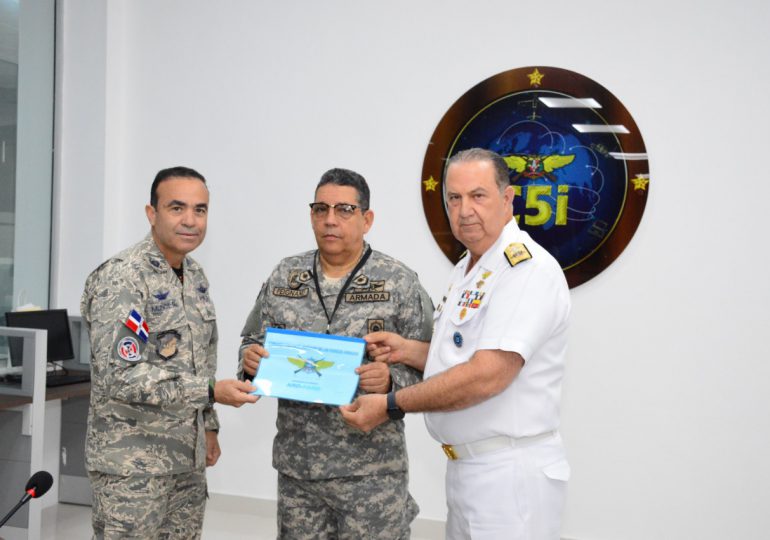 Comandante de la Fuerza Aérea asume mando del Comando Conjunto Unificado de las FF.AA