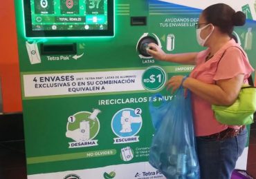Ágora Mall estará operando "Recybot", la máquina receptora de material reciclable