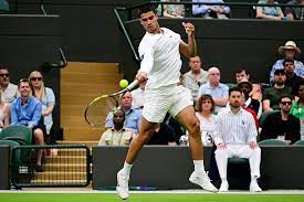Djokovic y Alcaraz se llevan un susto, pero pasan a la segunda ronda de Wimbledon