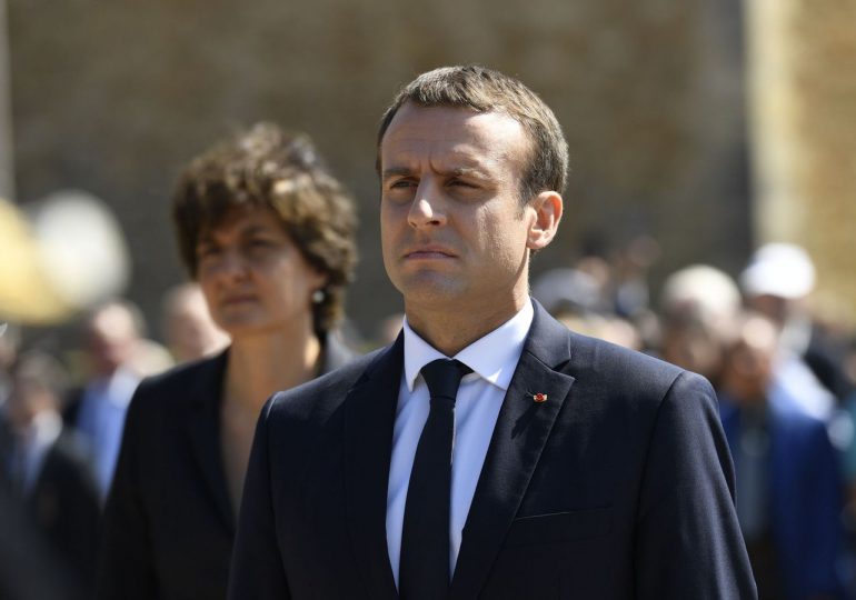 Macron se juega su mayoría absoluta en elecciones legislativas en Francia