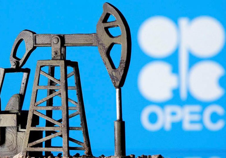La OPEP abre el grifo del petróleo, pero no lo suficiente para frenar aumento de precios