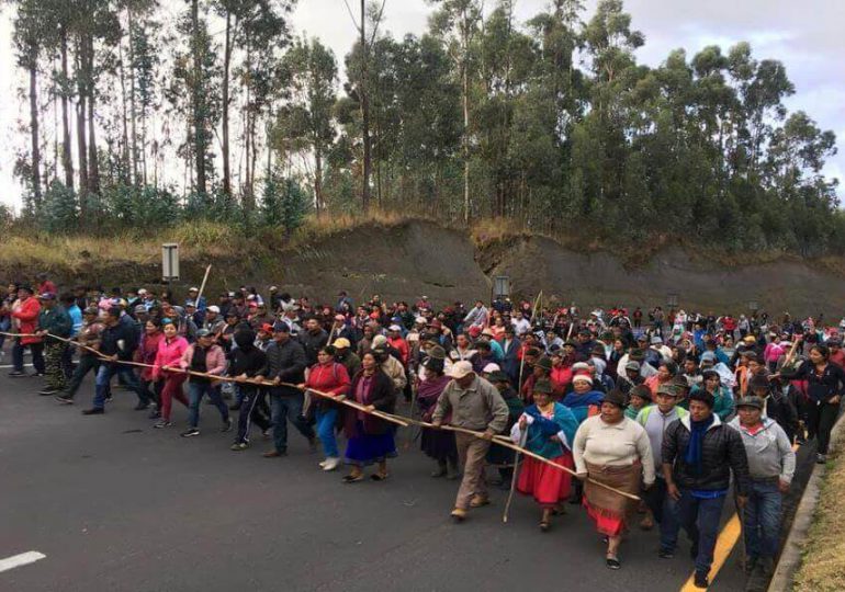 Manifestantes indígenas bloquean Quito pese al llamado a dialogar