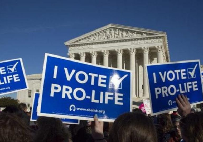 Los provida festejan mientras que abortistas prometen seguir su lucha en EEUU