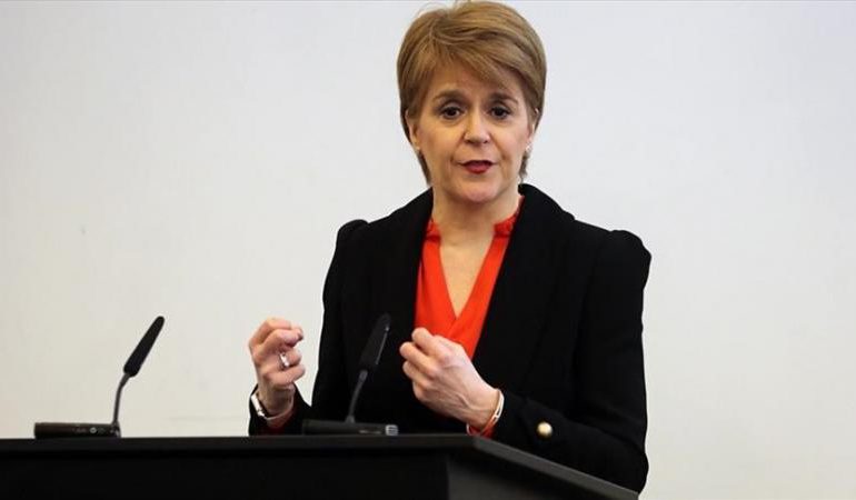 Primera ministra de Escocia reactiva la campaña por la independencia