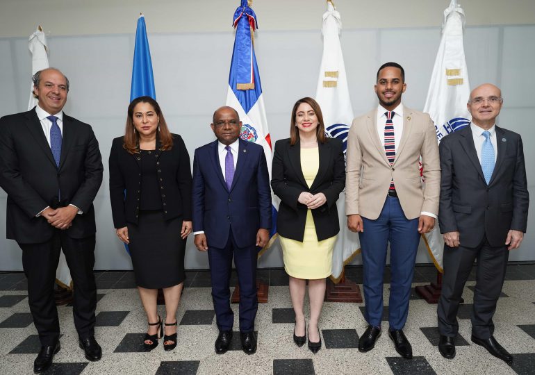 Presidente de la Asamblea General de la ONU sostiene reunión con autoridades dominicanas