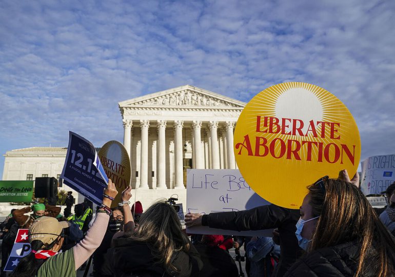 Texas se opone a ley federal de EEUU que obliga a realizar abortos vitales