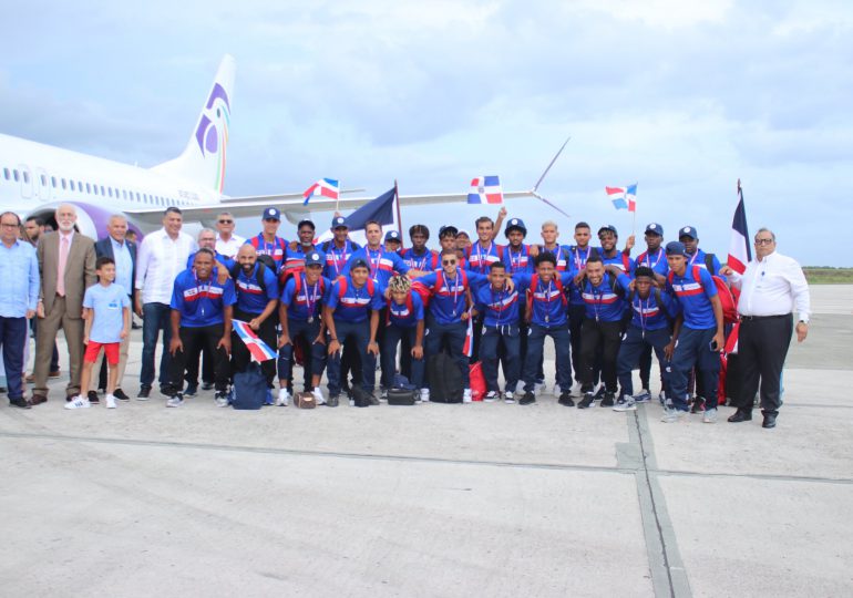 Selección de Fútbol Sub 20 fue recibida como héroes en el Aeropuerto Internacional de las Américas