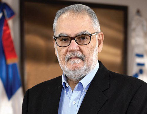 Presidente Abinader designa a Miguel Ceara Hatton en Medio Ambiente