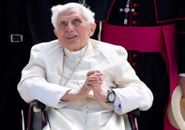 ¡Está vivo! Desmienten rumor sobre muerte del Papa emérito Benedicto XVI