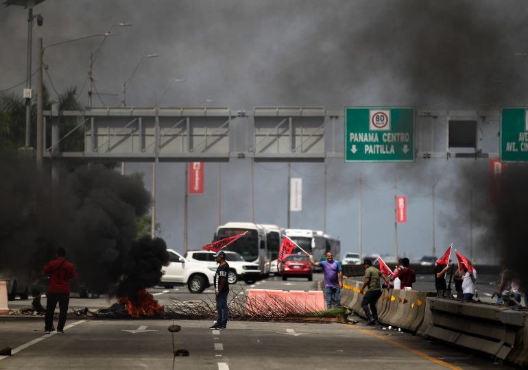 Gobierno de Panamá vuelve a negociar el fin de protestas contra el costo de vida