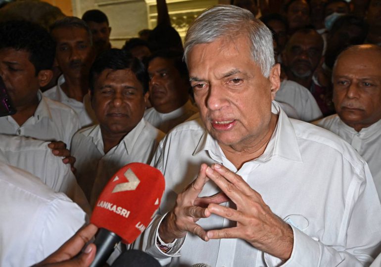 Nuevo presidente busca un gobierno de unidad en una Sri Lanka en crisis