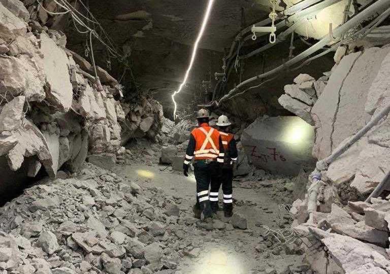 Se registra derrumbe en mina subterránea de Maimón: hay dos personas atrapadas