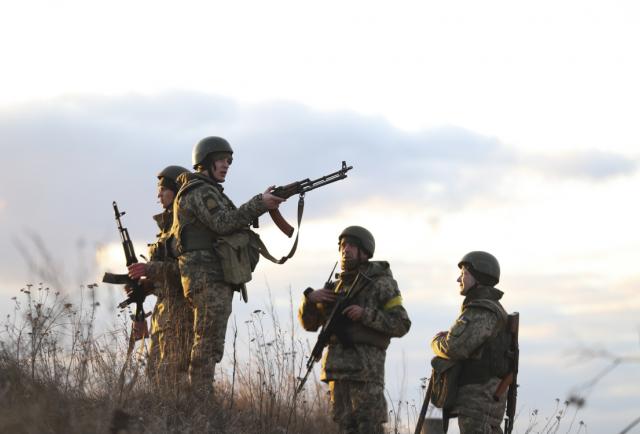 Ucrania dice "rumores" de tráfico de armas son "propaganda rusa"