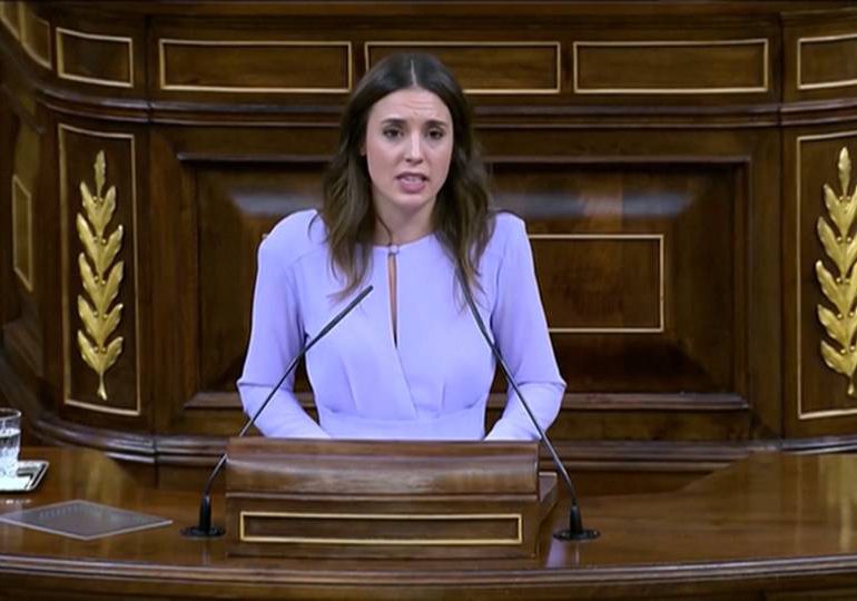 Congreso de España aprueba la ‘‘ley del solo sí es sí’’