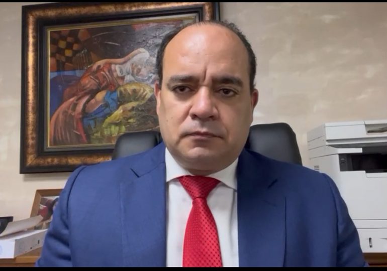 VIDEO | Presidente del Colegio de Abogados condena atropello a médicos