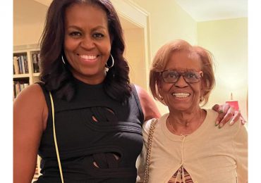 Michelle Obama felicita a su madre con un emotivo mensaje