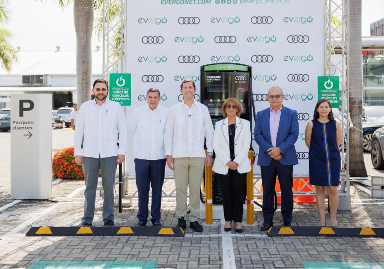 Avelino Abreu, Audi Dominicana y Evergo promueven la electrificación del sector automotor