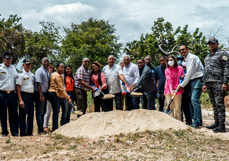 EGE Haina anuncia construcción de estación de bomberos en Enriquillo